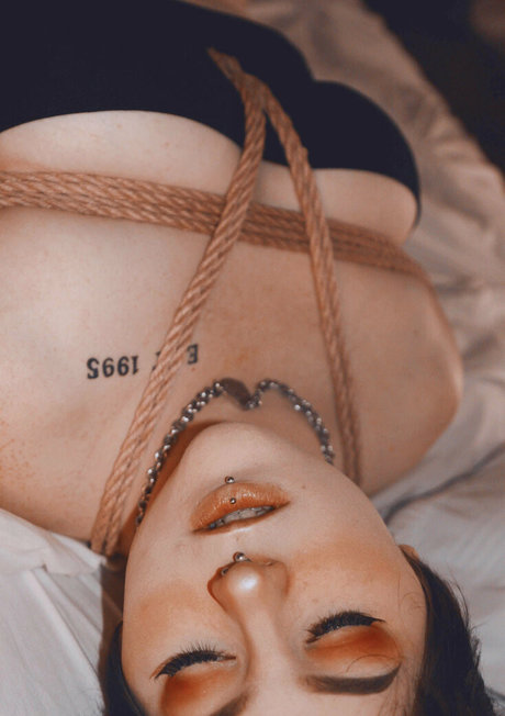 thehaides xxx pornstar img