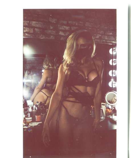 ans12 pornstar adult pic