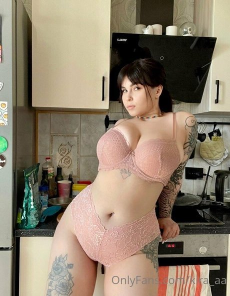 kira aa star hot image