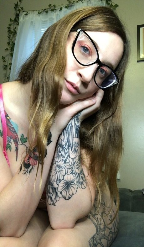 rosalinafree xxx actress pictures