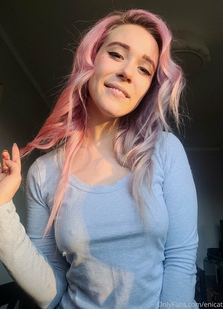 enicat model nude archive