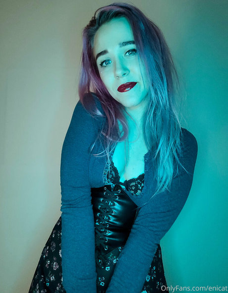 enicat pornstar erotic images