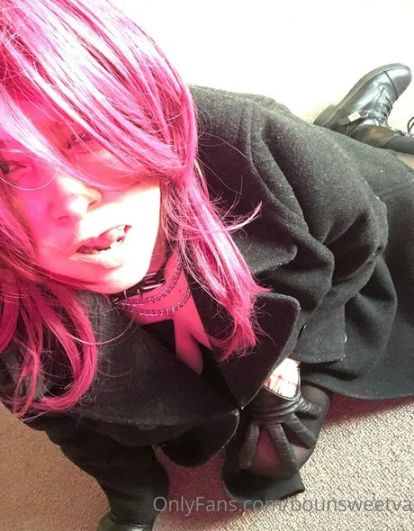 bounsweetva model top pic