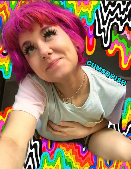 cumsquishfree art model photos