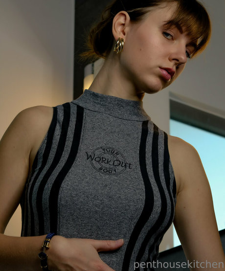 penthousekitchen model nude pictures