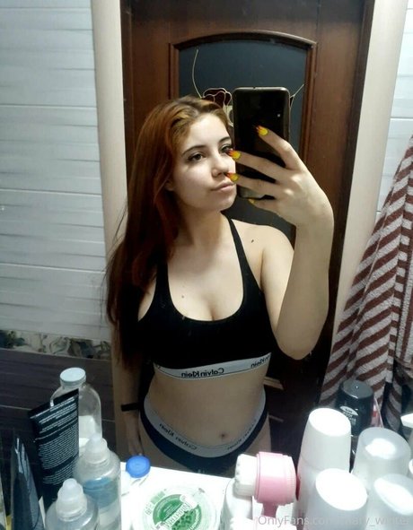 marywinter star nude img