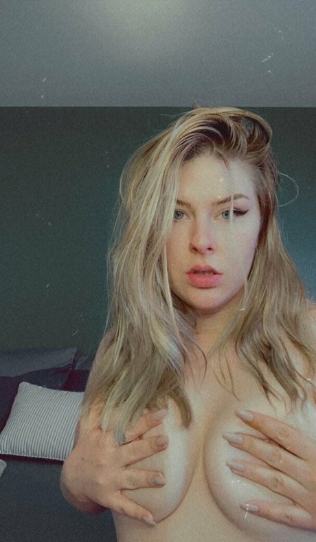 busty redhead onlyfans sexy nude photos