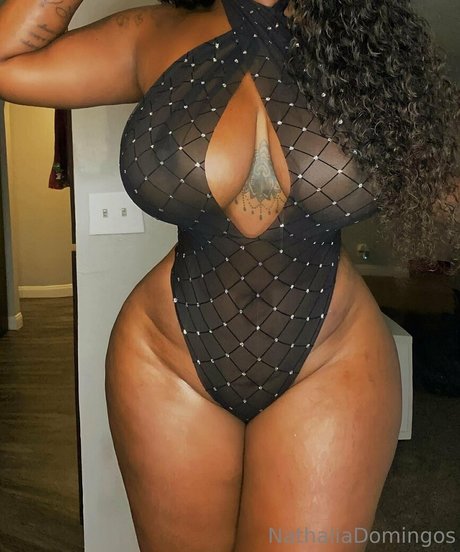 brazilianhottiiee nude model photo