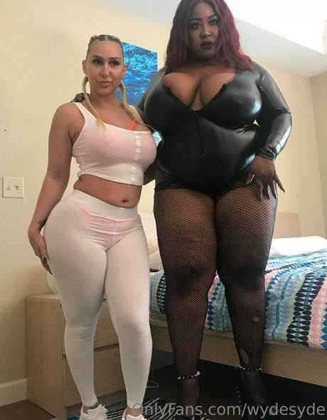 wydesyde model pornographic pic