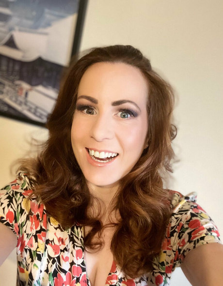 englishrosie21 top model pic