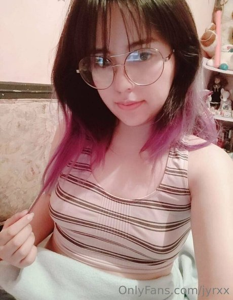 jyrxx nice actress pics