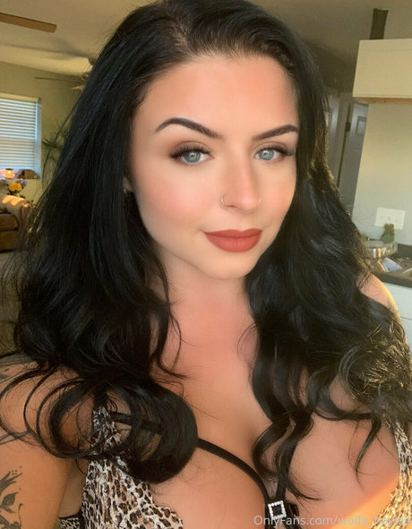 hay babe nudes actress pics