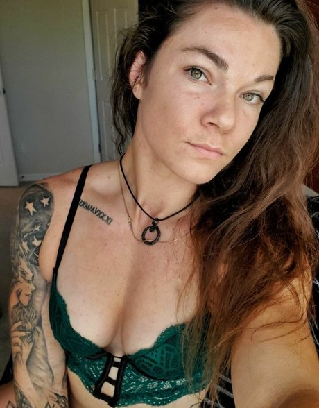 AmericanKat pornstar erotic archive