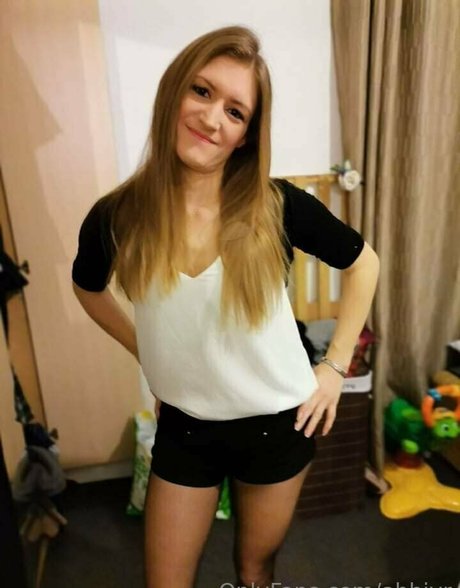 blonde milf onlyfans art nude photo