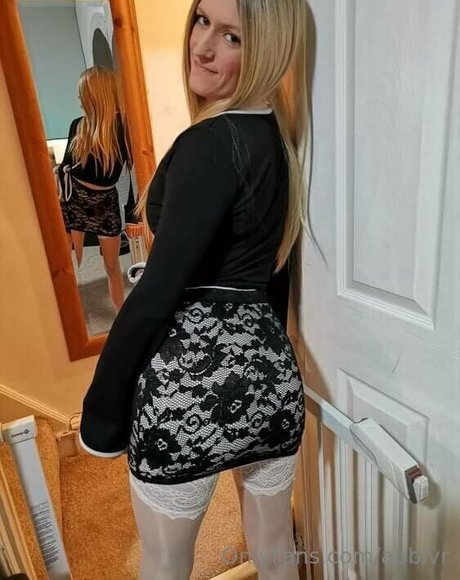 Abbivr pornstar nude picture