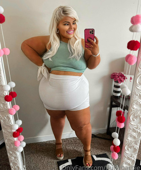 fluffybarbie star top picture