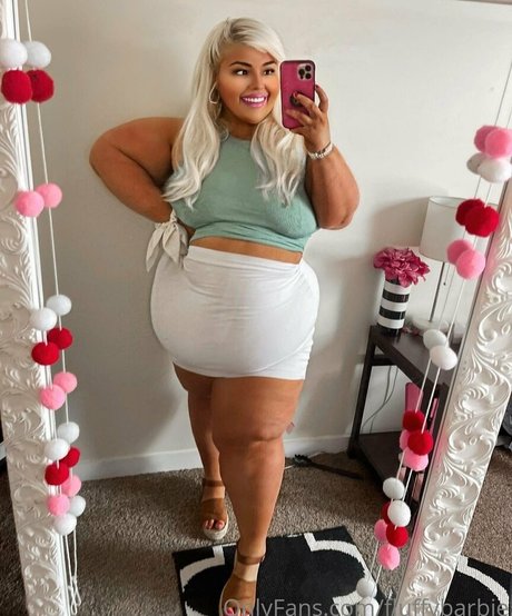 fluffybarbie model porn photo