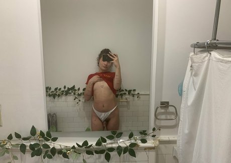 nevenevnev pornstar hot pics