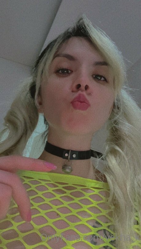 vekha k art model img