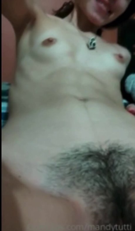 Tais Amanda beautiful actress photos