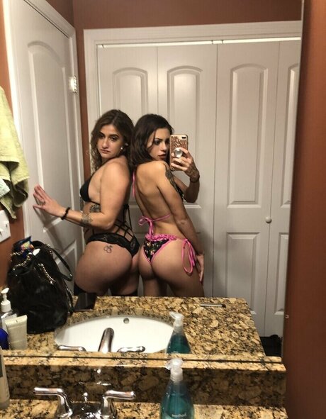 gym onlyfans hot sexy photo