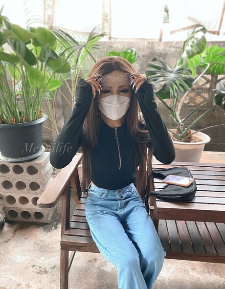 memii life art actress pictures