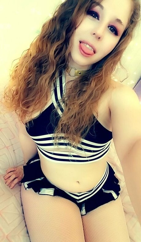 pinkpineapple63 nudes star galleries