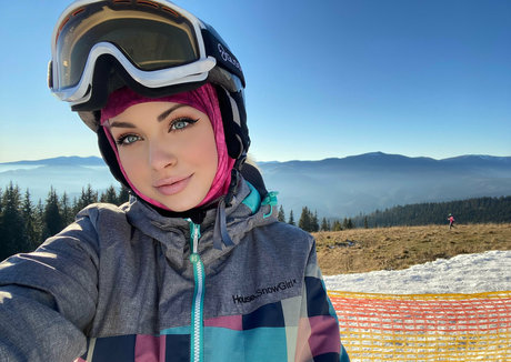 mmelaniee high quality model img