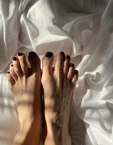 jewelsfeetandtoes model nudes images