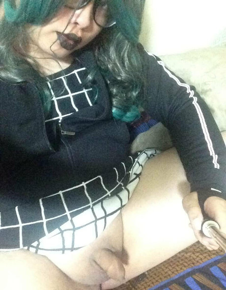 undressing onlyfans free naked gallery