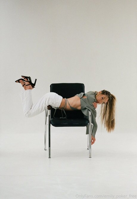 emilylism erotic actress picture