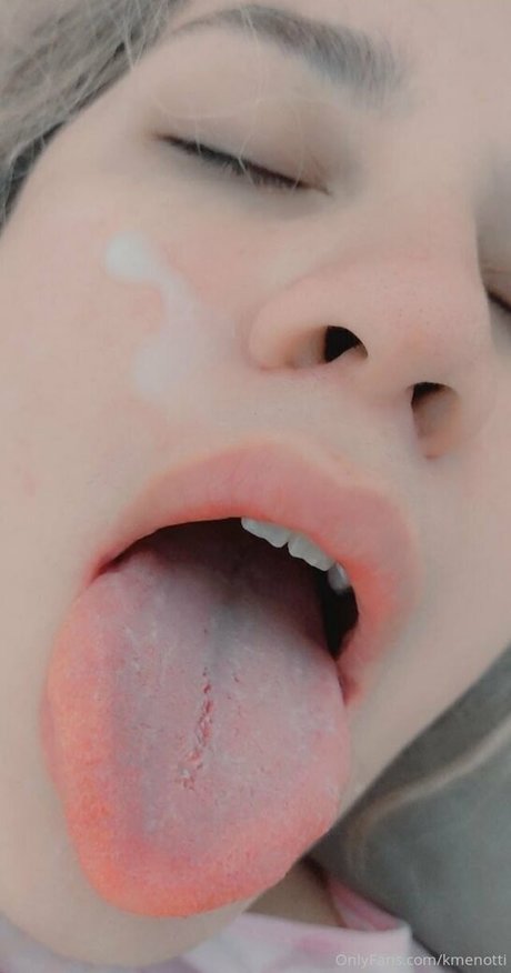 kmenotti pretty actress img