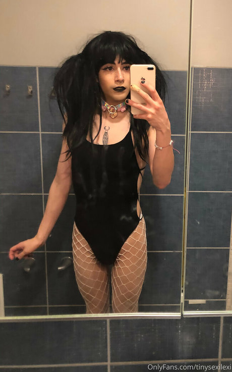 tinysexilexi666 sex star galleries