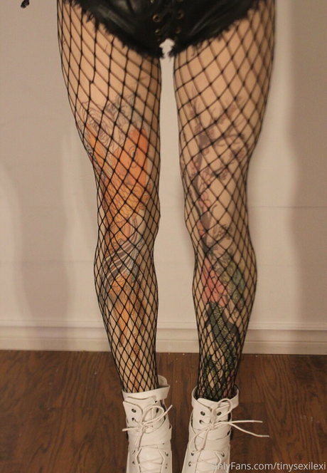 tinysexilexi666 pornstar nudes archive