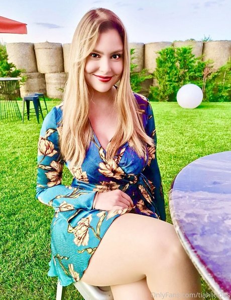 Tiahlicious model nudes archive