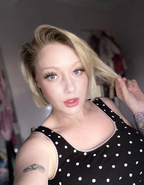 loumonrow adult star image