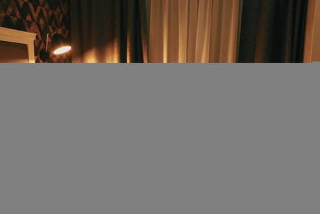 yannaluxfree pornographic model images