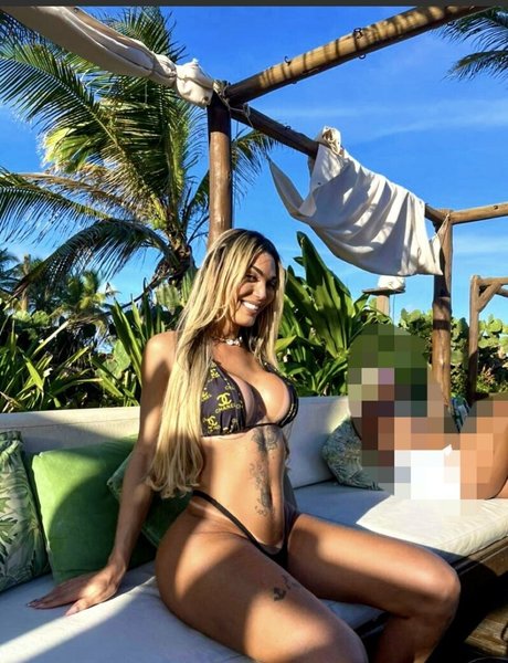 riosts adult model img