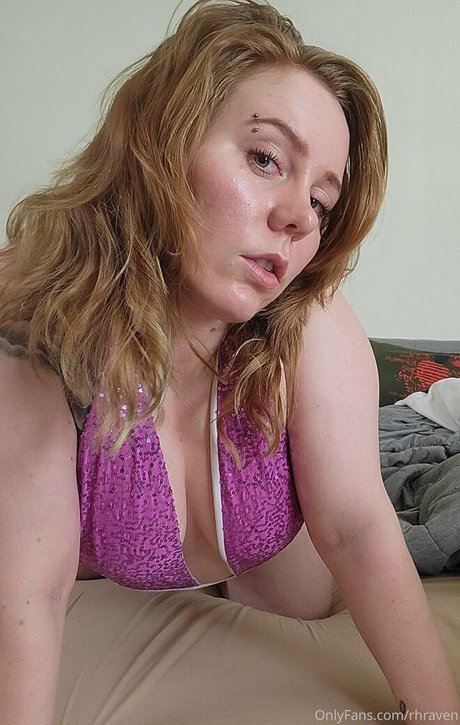 Redhead raven free actress image