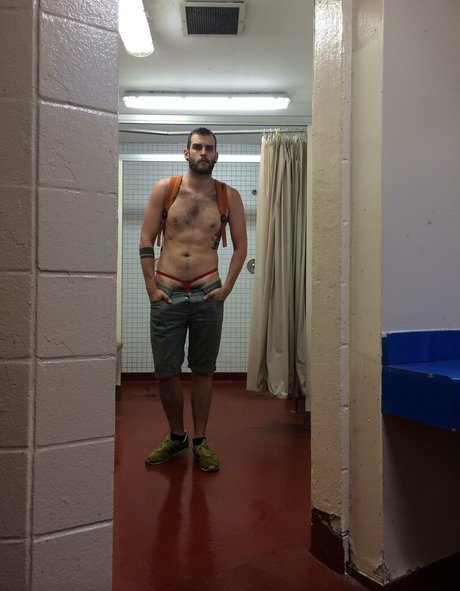 abeardedboy model sexy pics