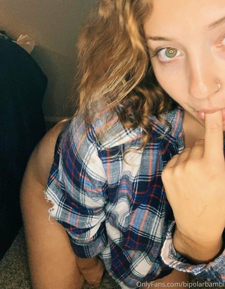 mustbecoralee sexy actress images