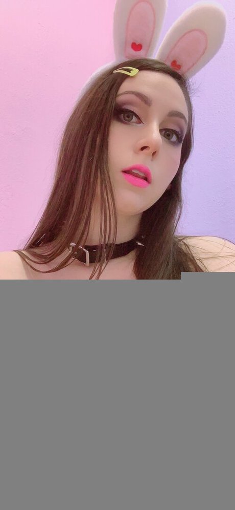 lunackitsuen erotic model images