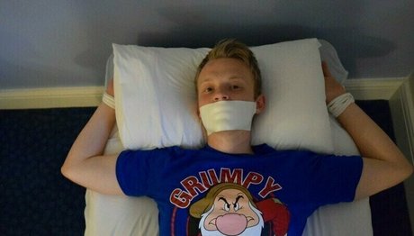 sachabound pretty model images