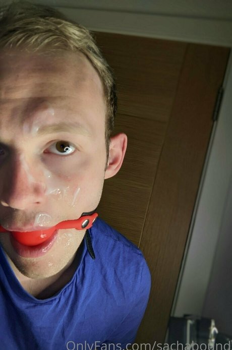 sachabound pretty model photo