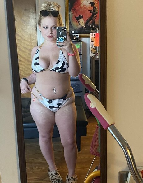 sototally erotic pornstar pics