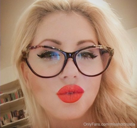 misshotcroatia sexy actress galleries