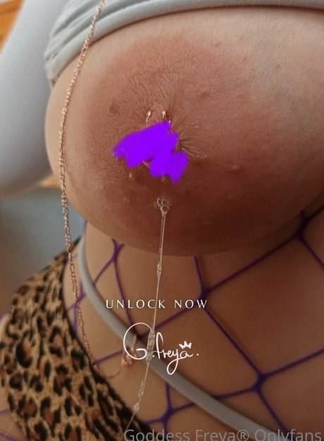 siren goddess model beautiful photo