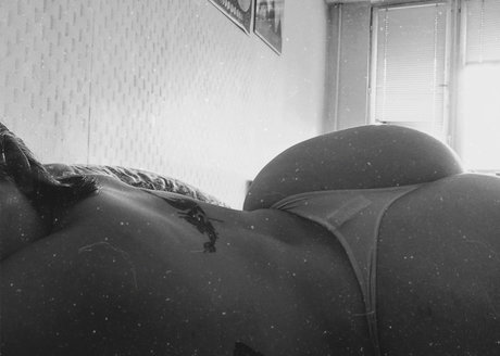 siren goddess model perfect img