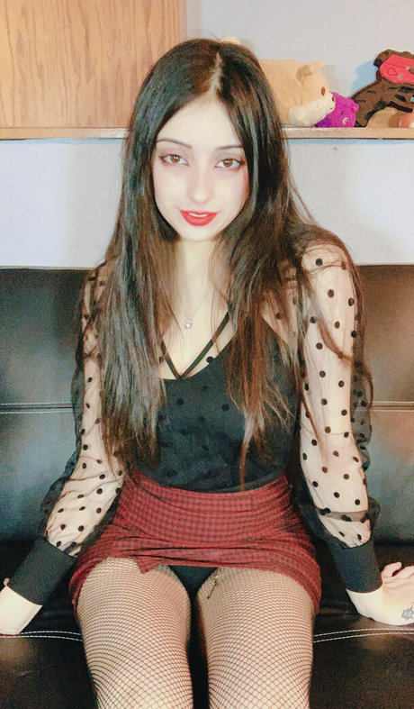 18 year old onlyfans hot nude image