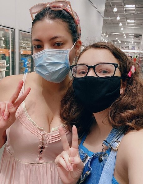 giant onlyfans xxx archive